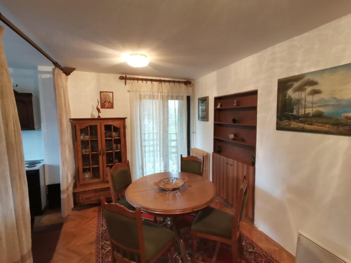 Vila Milica Kraljevo Luaran gambar