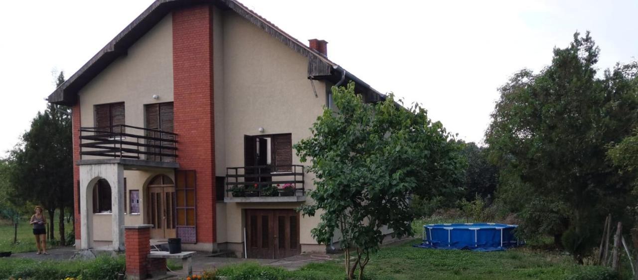 Vila Milica Kraljevo Luaran gambar